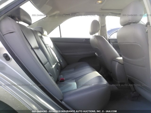 JTDBE32K730175344 - 2003 TOYOTA CAMRY LE/XLE Gümüş foto 8