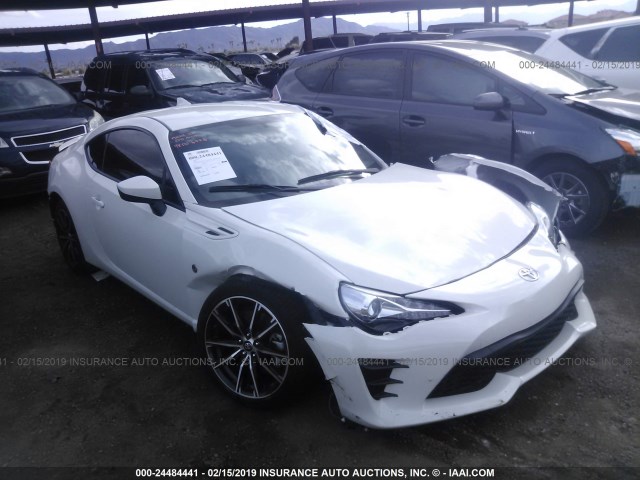 JF1ZNAA18H8706738 - 2017 TOYOTA 86 SPECIAL EDITION WHITE photo 1