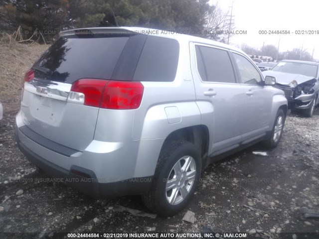 2GKALMEKXE6313945 - 2014 GMC TERRAIN SLE SILVER photo 4