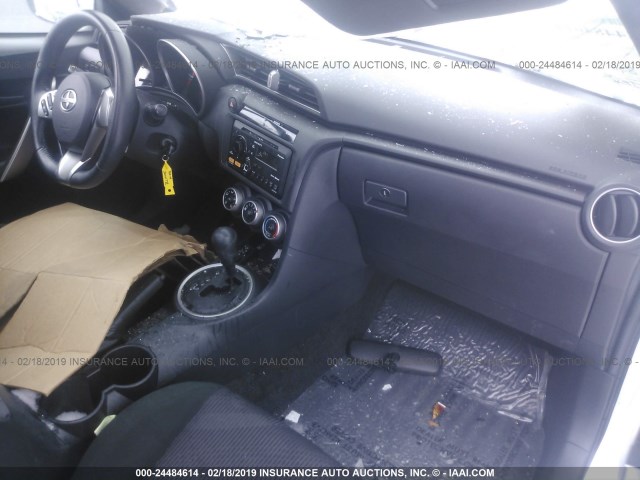 JTKJF5C74C3027867 - 2012 TOYOTA SCION TC SILVER photo 5
