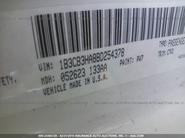 1B3CB3HA8BD254378 - 2011 DODGE CALIBER MAINSTREET WHITE photo 9