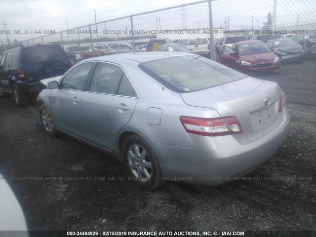 4T1BF3EKXBU192148 - 2011 TOYOTA CAMRY SE/LE/XLE 银色 照片 3