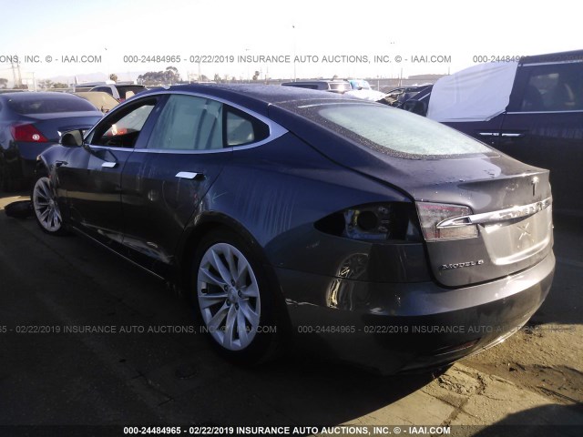 5YJSA1E19HF232882 - 2017 TESLA MODEL S BLUE photo 3