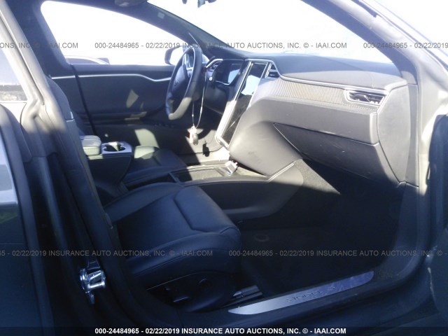 5YJSA1E19HF232882 - 2017 TESLA MODEL S BLUE photo 5