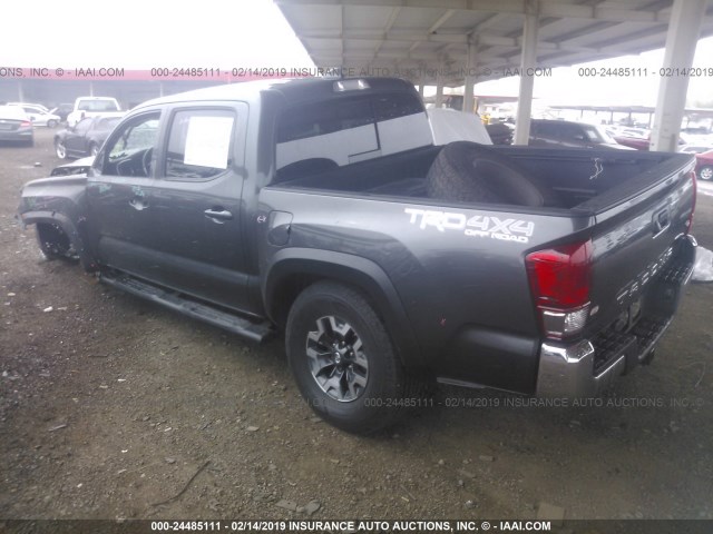 3TMCZ5AN8HM100236 - 2017 TOYOTA TACOMA DBL CAB/SR/TRDSPT/OR/PRO ნაცრისფერი ფოტო 3