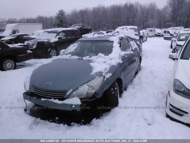 JTHBF30G930101899 - 2003 LEXUS ES 300 GREEN photo 2