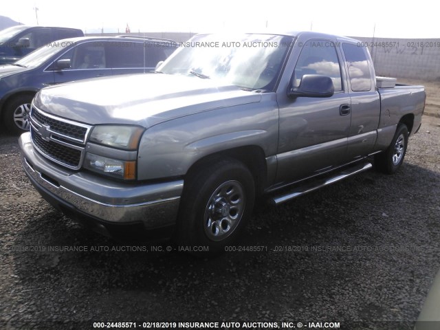 1GCEC19X66Z265836 - 2006 CHEVROLET SILVERADO C1500 GRAY photo 2