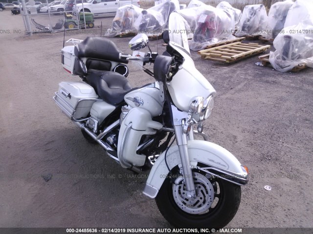 1HD1FCW186Y645685 - 2006 HARLEY-DAVIDSON FLHTCUI WHITE photo 1