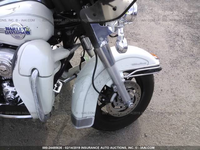 1HD1FCW186Y645685 - 2006 HARLEY-DAVIDSON FLHTCUI WHITE photo 5