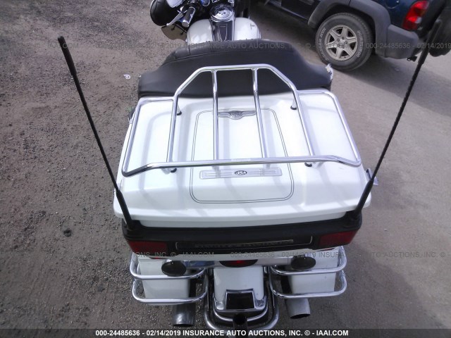 1HD1FCW186Y645685 - 2006 HARLEY-DAVIDSON FLHTCUI WHITE photo 6