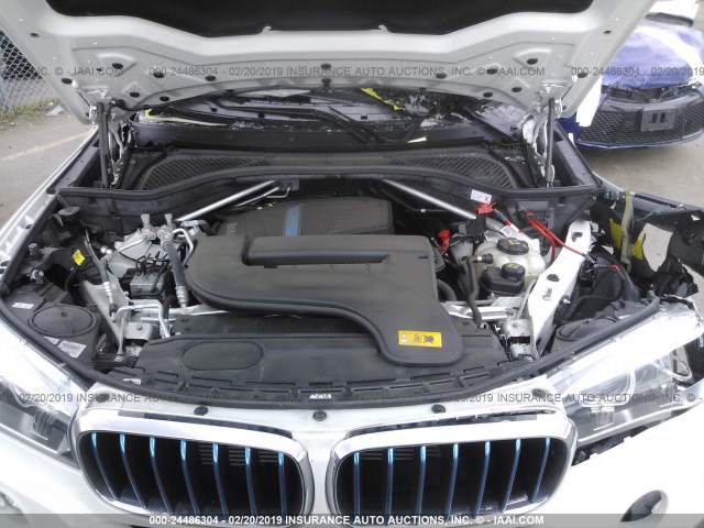 5UXKT0C54J0W00432 - 2018 BMW X5 XDR40E أبيض صورة 10