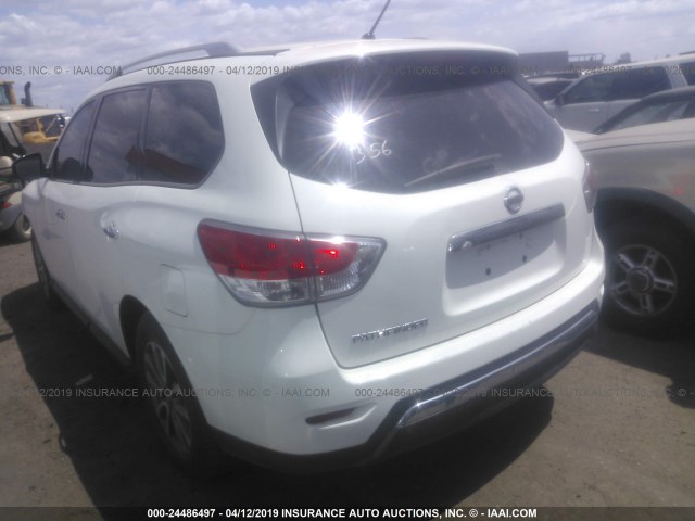 5N1AR2MNXGC641141 - 2016 NISSAN PATHFINDER S/SV/SL/PLATINUM WHITE photo 3