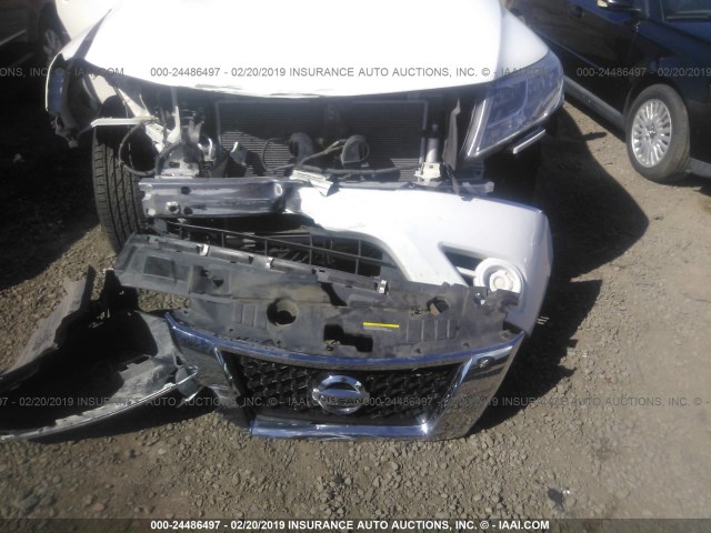 5N1AR2MNXGC641141 - 2016 NISSAN PATHFINDER S/SV/SL/PLATINUM WHITE photo 6