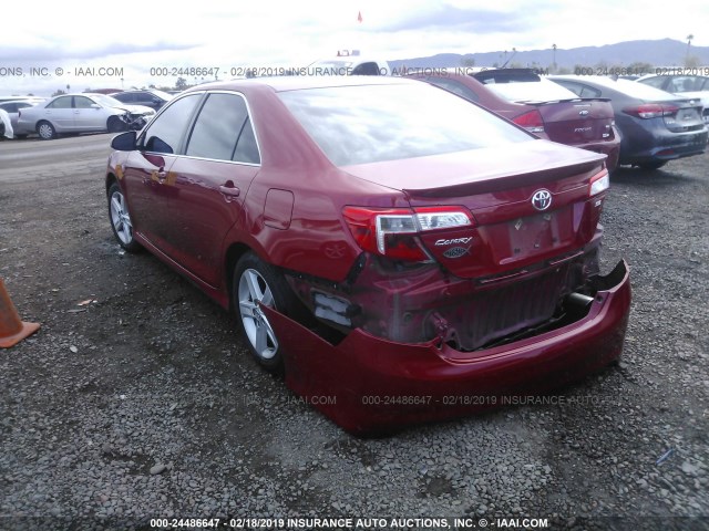 4T1BF1FK1DU707785 - 2013 TOYOTA CAMRY L/SE/LE/XLE 红色 照片 3