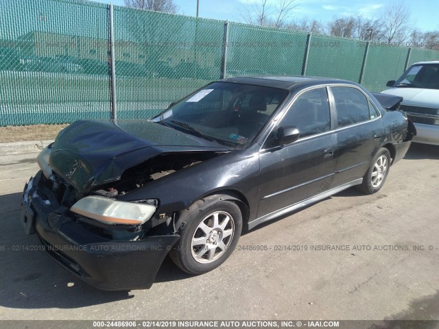 1HGCG668X2A117849 - 2002 HONDA ACCORD EX/SE BLACK photo 2