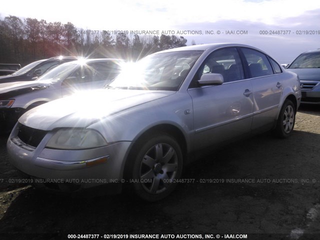 WVWRH63B23P437803 - 2003 VOLKSWAGEN PASSAT GLX SILVER photo 2