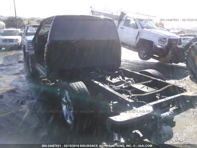 2GCEC19N461313339 - 2006 CHEVROLET SILVERADO C1500 BLACK photo 3