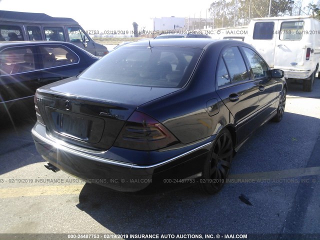 WDBRF65J03F304973 - 2003 MERCEDES-BENZ C 32 AMG KOMPRESSOR BLACK photo 4