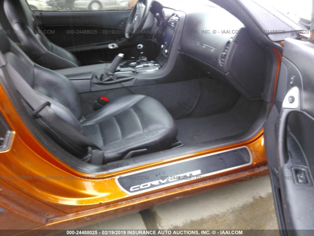 1G1YY26E775124542 - 2007 CHEVROLET CORVETTE Z06 ORANGE photo 5