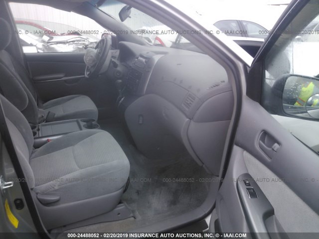 5TDZK23C79S261669 - 2009 TOYOTA SIENNA CE/LE SILVER photo 5