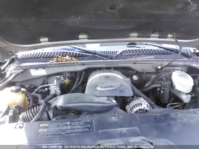 2GTEK13TX41351925 - 2004 GMC NEW SIERRA K1500 银色 照片 10