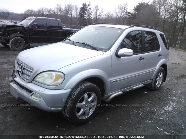 4JGAB57E43A451391 - 2003 MERCEDES-BENZ ML 350 SILVER photo 2