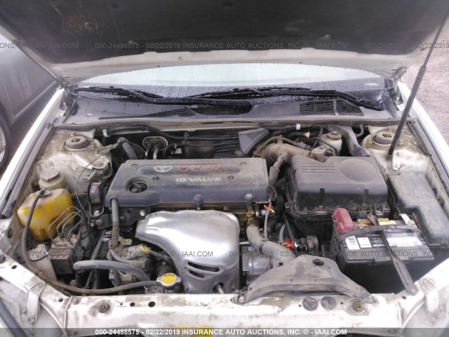 JTDBE30K440283506 - 2004 TOYOTA CAMRY LE/XLE WHITE photo 10