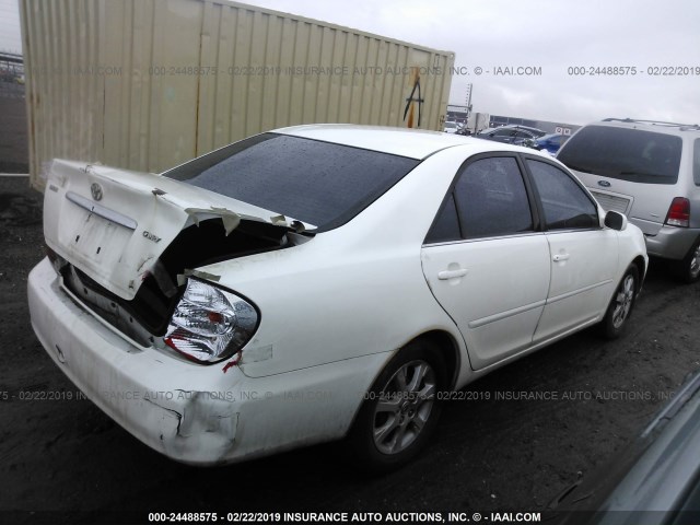 JTDBE30K440283506 - 2004 TOYOTA CAMRY LE/XLE WHITE photo 4