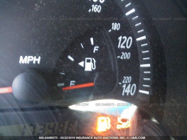 JTDBE30K440283506 - 2004 TOYOTA CAMRY LE/XLE WHITE photo 7