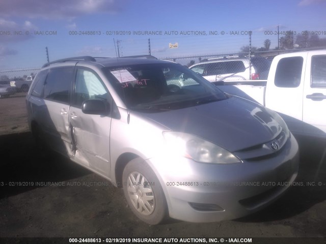 5TDZK23CX7S043352 - 2007 TOYOTA SIENNA CE/LE SILVER photo 1