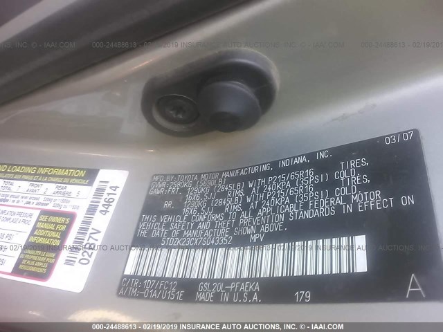 5TDZK23CX7S043352 - 2007 TOYOTA SIENNA CE/LE SILVER photo 9