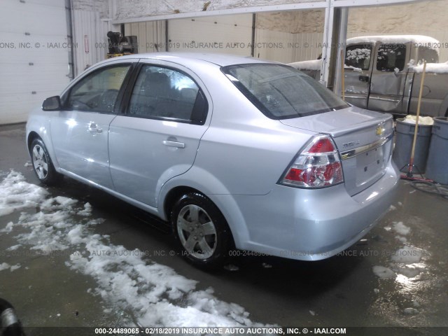 KL1TD5DE2AB097686 - 2010 CHEVROLET AVEO LS/LT SILVER photo 3