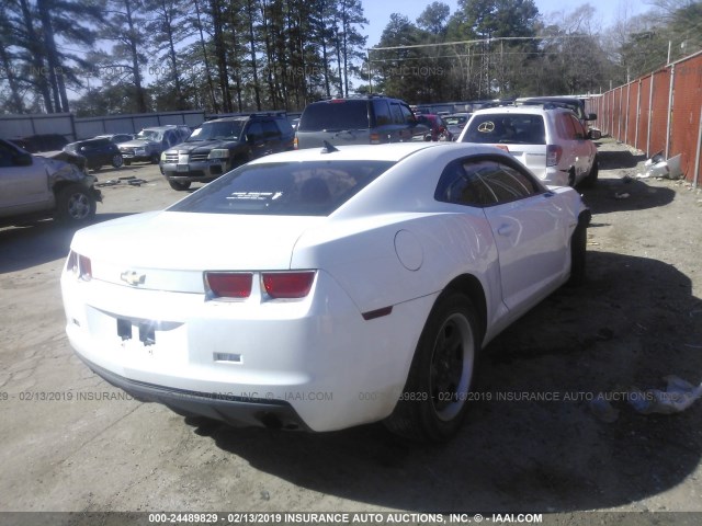 2G1FATED8B9148083 - 2011 CHEVROLET CAMARO LS WHITE photo 4