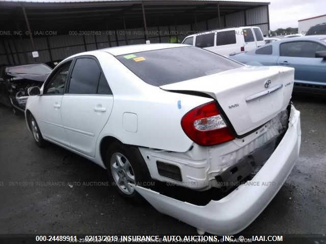 4T1BE32K83U247009 - 2003 TOYOTA CAMRY LE/XLE/SE WHITE photo 6