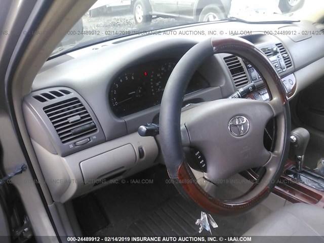 4T1BF32K14U570719 - 2004 TOYOTA CAMRY LE/XLE/SE BEIGE photo 7