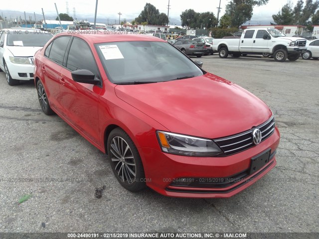 3VWD17AJ2GM306670 - 2016 VOLKSWAGEN JETTA SPORT RED photo 1