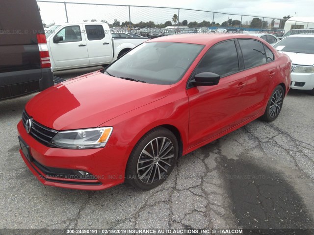 3VWD17AJ2GM306670 - 2016 VOLKSWAGEN JETTA SPORT RED photo 2