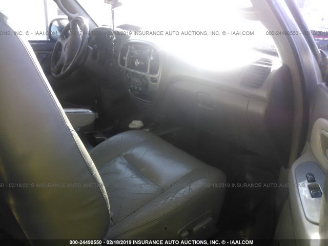 5TDBT48AX1S033946 - 2001 TOYOTA SEQUOIA LIMITED SILVER photo 5