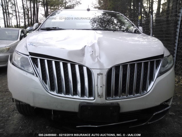 2LMDJ6JK9CBL07252 - 2012 LINCOLN MKX WHITE photo 6