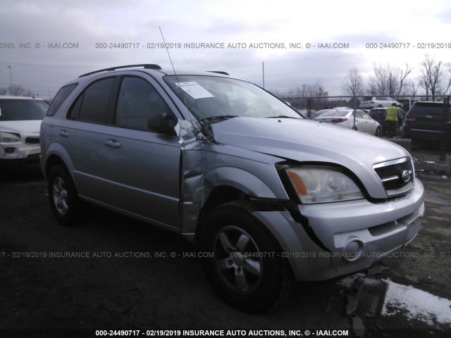 KNDJD733765621870 - 2006 KIA SORENTO EX/LX SILVER photo 1