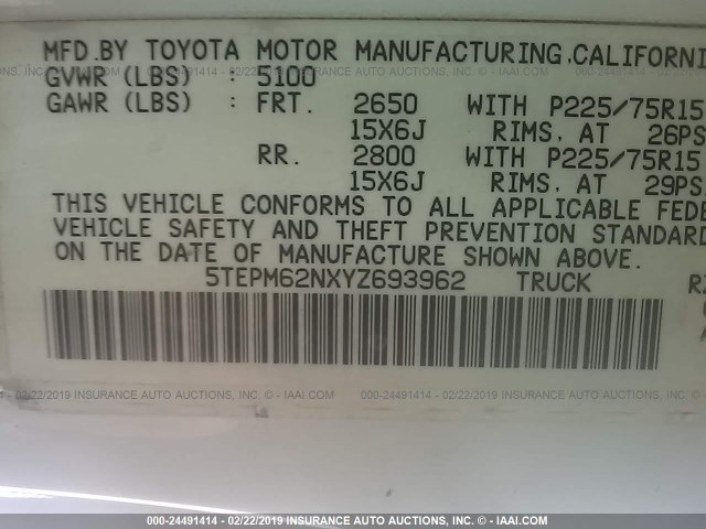 5TEPM62NXYZ693962 - 2000 TOYOTA TACOMA WHITE photo 9