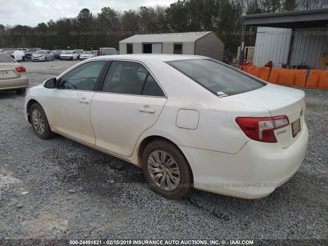 4T1BF1FK9CU538310 - 2012 TOYOTA CAMRY SE/LE/XLE 白色 照片 3