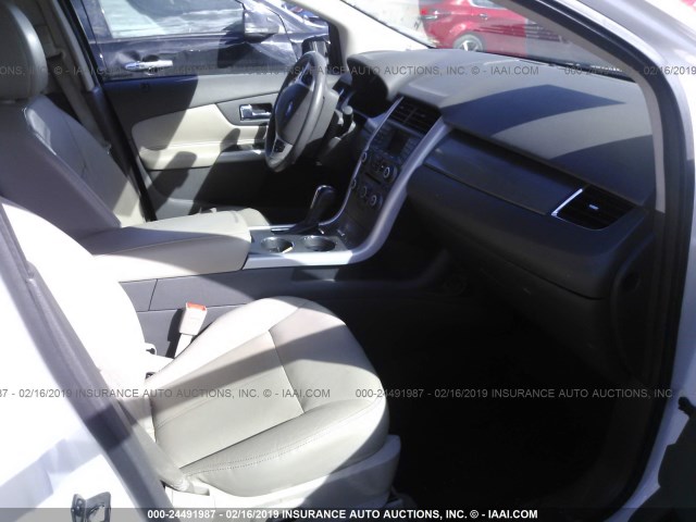 2FMDK3JC3EBA95810 - 2014 FORD EDGE SEL WHITE photo 5