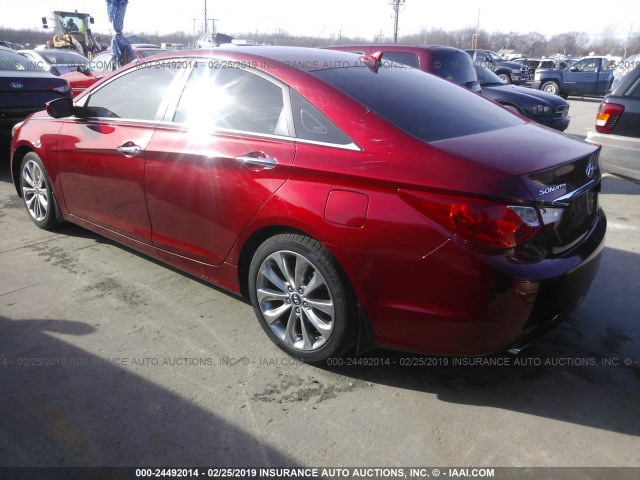 5NPEC4AC5BH171748 - 2011 HYUNDAI SONATA SE/LIMITED RED photo 3