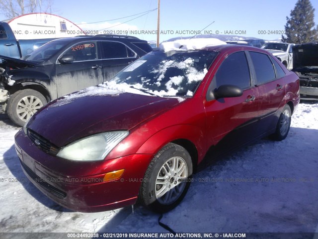1FAHP3835YW335218 - 2000 FORD FOCUS ZTS RED photo 2