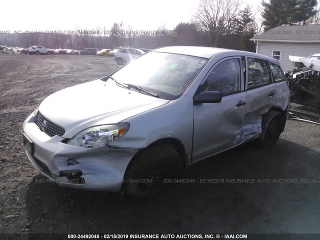 2T1KR32E83C028972 - 2003 TOYOTA COROLLA MATRIX XR SILVER photo 2