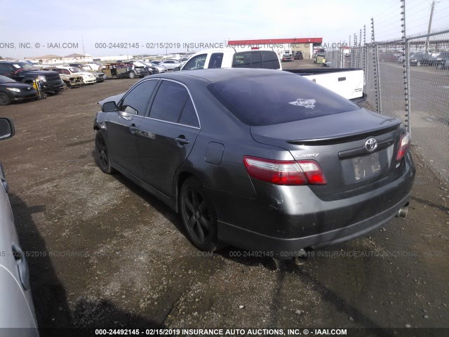 4T1BK46KX7U019656 - 2007 TOYOTA CAMRY NEW GENERAT LE/XLE/SE GRAY photo 3