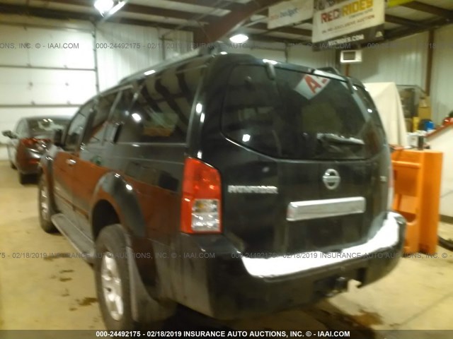 5N1AR18W15C738738 - 2005 NISSAN PATHFINDER LE/SE/XE BLACK photo 3