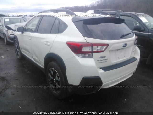 JF2GTACCXJ8330444 - 2018 SUBARU CROSSTREK PREMIUM WHITE photo 3