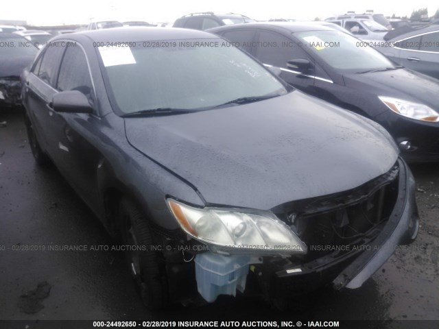 4T4BE46K78R024697 - 2008 TOYOTA CAMRY CE/LE/XLE/SE GRAY photo 1